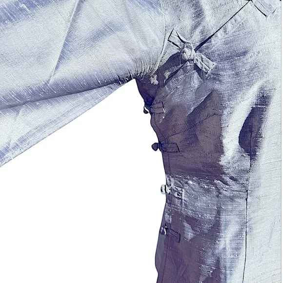 Anthropologie stunning platinum silver silk modern cheongsam blouse. Size Large - Picture 6 of 7